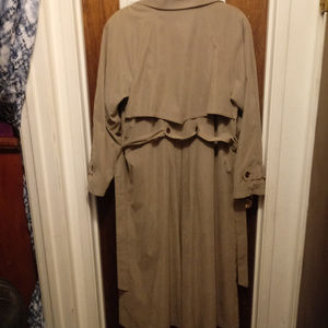 Trenchcoat for a TALL woman